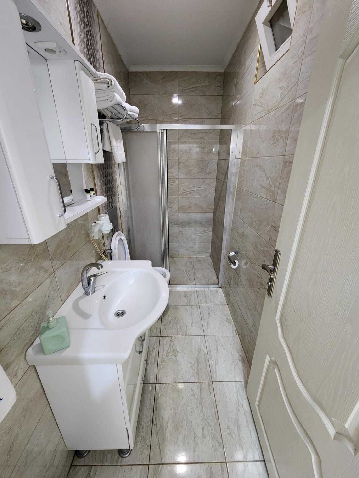 Esa Apart Hotel Trabzon Buitenkant foto